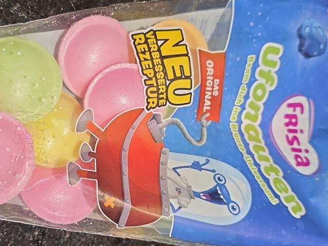 Hochgeladen von: karatekueken