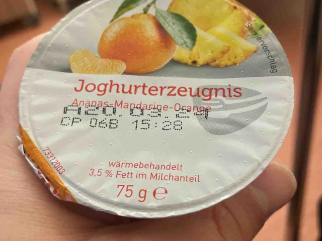 Joghurterzeugnis Ananan Mandarine Orange, mit milch (3,5% fett)  | Hochgeladen von: Pierre21