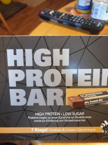 High Protein Bar, Cookies&Cream Geschmack von ella1981 | Hochgeladen von: ella1981