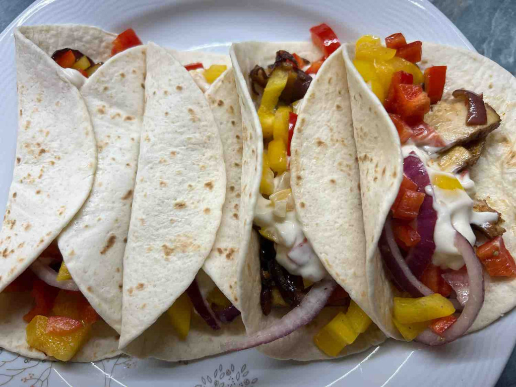 Tacos mit Räuchertofu und Paprikasalsa von HorstVanHonk | Hochgeladen von: HorstVanHonk