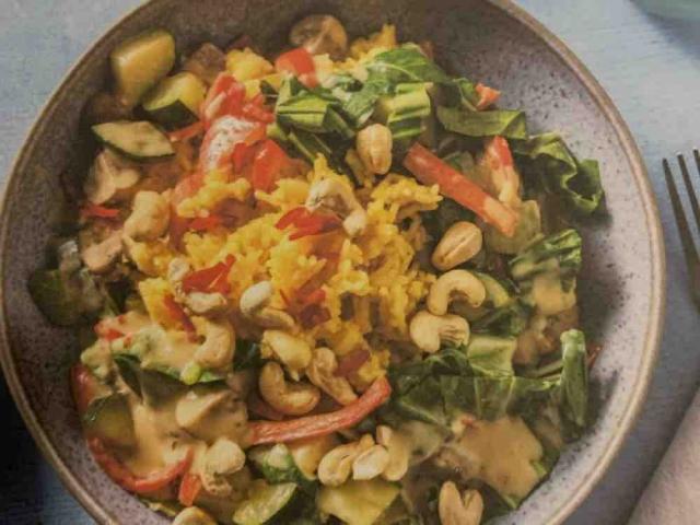 Vegane Gemüsepfanne mit Curryreis, Pak Choi und Cashewkernen von | Hochgeladen von: bergjens