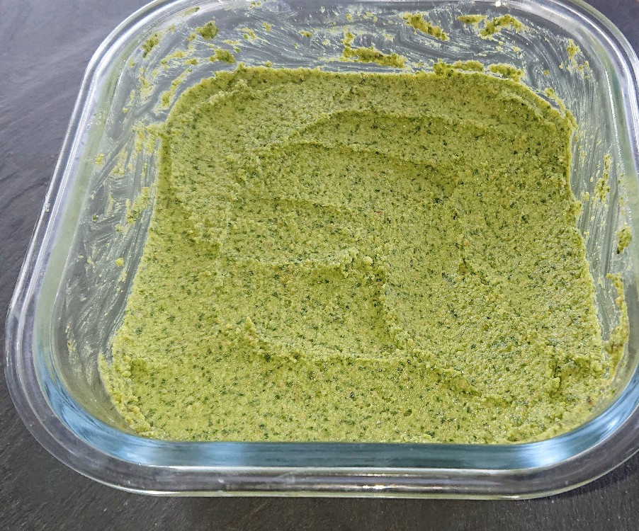 Pesto mit Rucola u. Walnüssen von CENtianfERON | Hochgeladen von: CENtianfERON