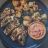 Mit Hirtenkäse gefüllte Hähnchenbrust, Mit Kartoffeln, Zucchini  | Hochgeladen von: yvonnekupka922