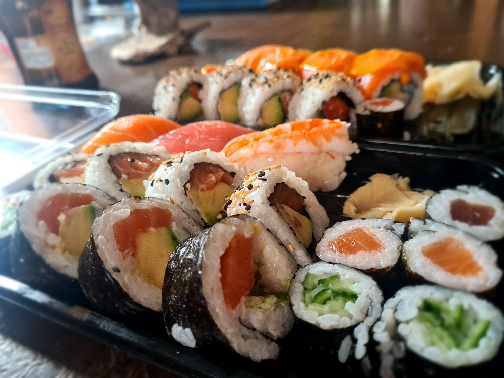 Sushi (Eat Happy) von MinaMoon | Hochgeladen von: MinaMoon