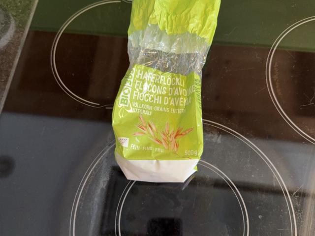 Hochgeladen von: paescuuu Hochgeladen von: paescuuu