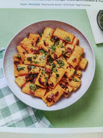 Rigatoni Romesco mit Mandeln und Oliven von rebbanana | Hochgeladen von: rebbanana