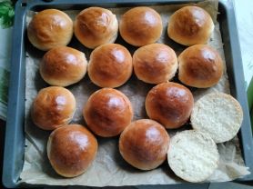 Milchbrötchen, 1 Stck., selbstgebacken | Hochgeladen von: kolibri6611 Milchbrötchen, 1 Stck., selbstgebacken | Hochgeladen von: kolibri6611