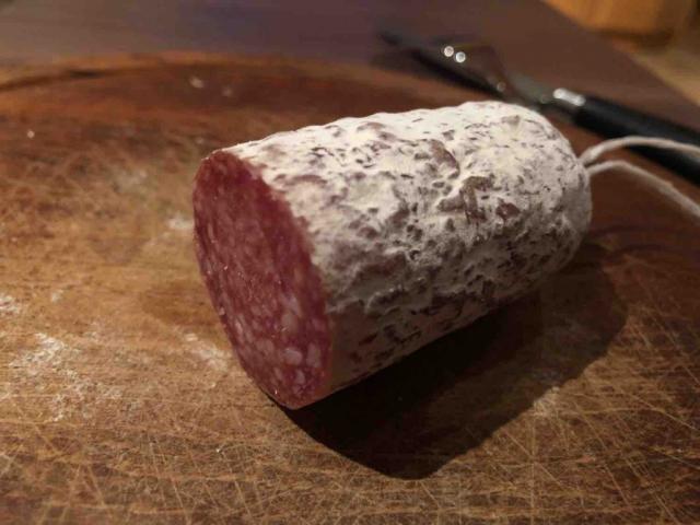 Salami Pur Porc, Luftgetrocknet und Edelschimmelgereift von Mode | Hochgeladen von: Modez