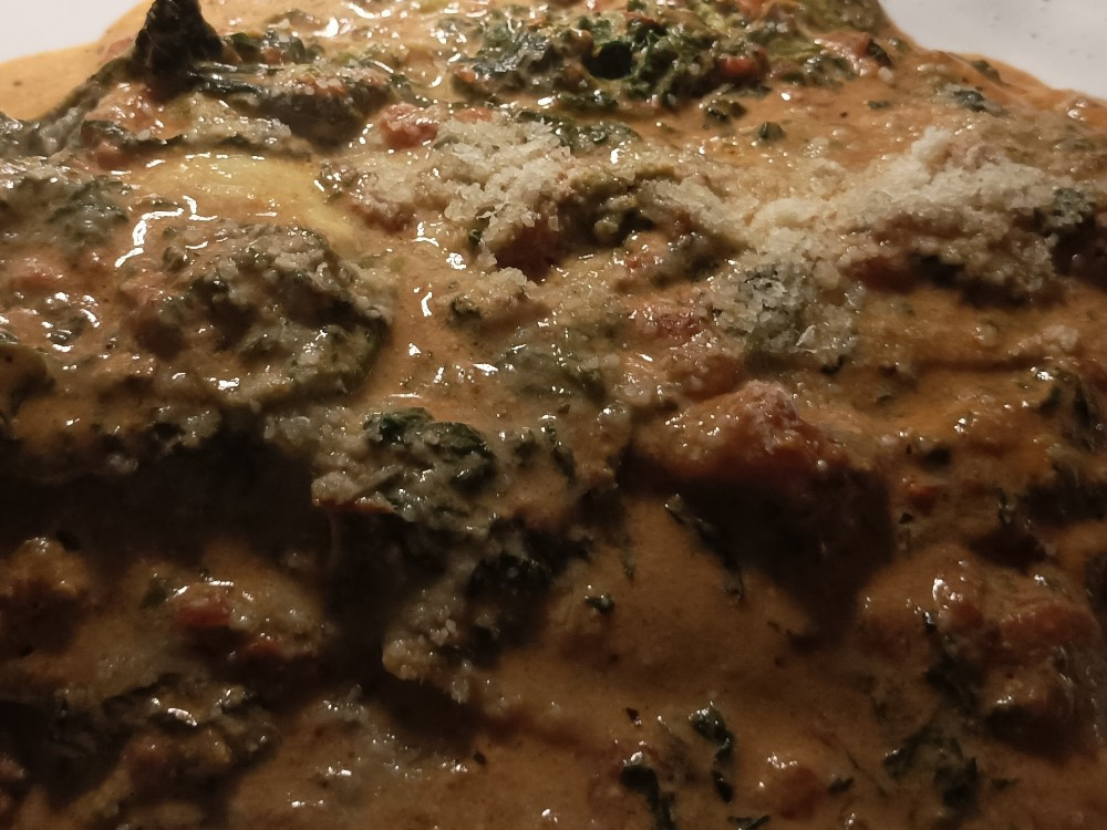 Hochgeladen von: moetreatsia