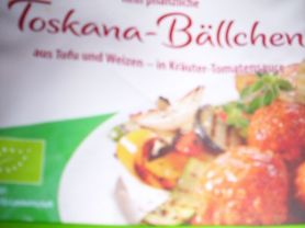 Toskana-Bällchen aus Tofu und Weizen in Kräuter-Tomatensauce | Hochgeladen von: Highspeedy03