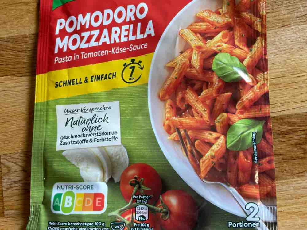 Pomodori Mozzarella Pasta in Tomaten-Käse-Soße von Illi1304 | Hochgeladen von: Illi1304