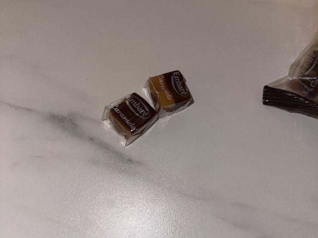 Hochgeladen von: elenatesche Hochgeladen von: elenatesche