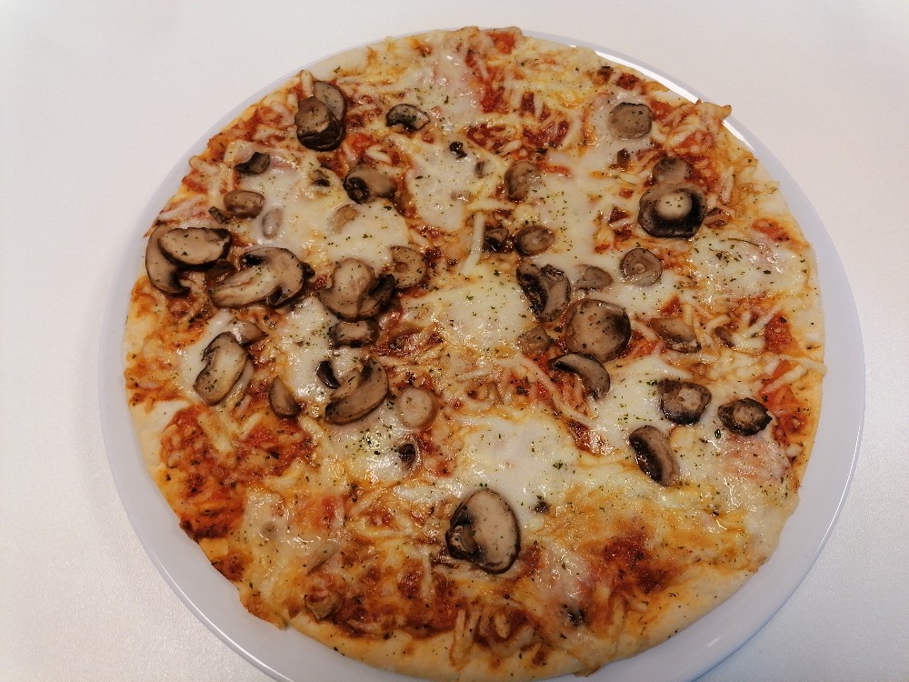 Pizza, Funghi von brillenknolle749 | Hochgeladen von: brillenknolle749