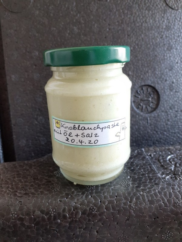 Knoblauch-Paste, mit  Salz und Öl von petrapl | Hochgeladen von: petrapl