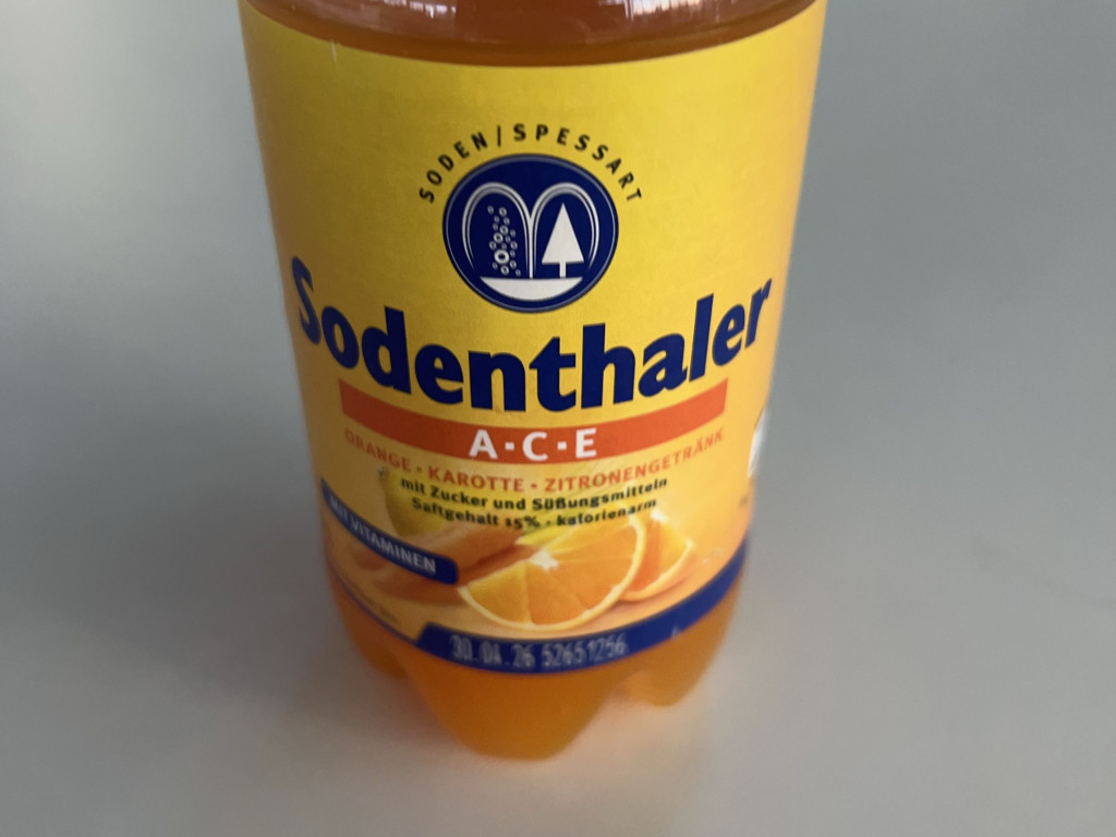 Hochgeladen von: 0022