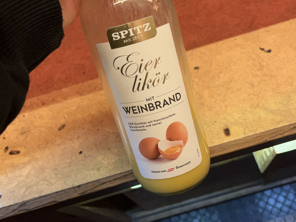 Eierlikör mit Weinbrand von jasminkrln | Hochgeladen von: jasminkrln Eierlikör mit Weinbrand von jasminkrln | Hochgeladen von: jasminkrln