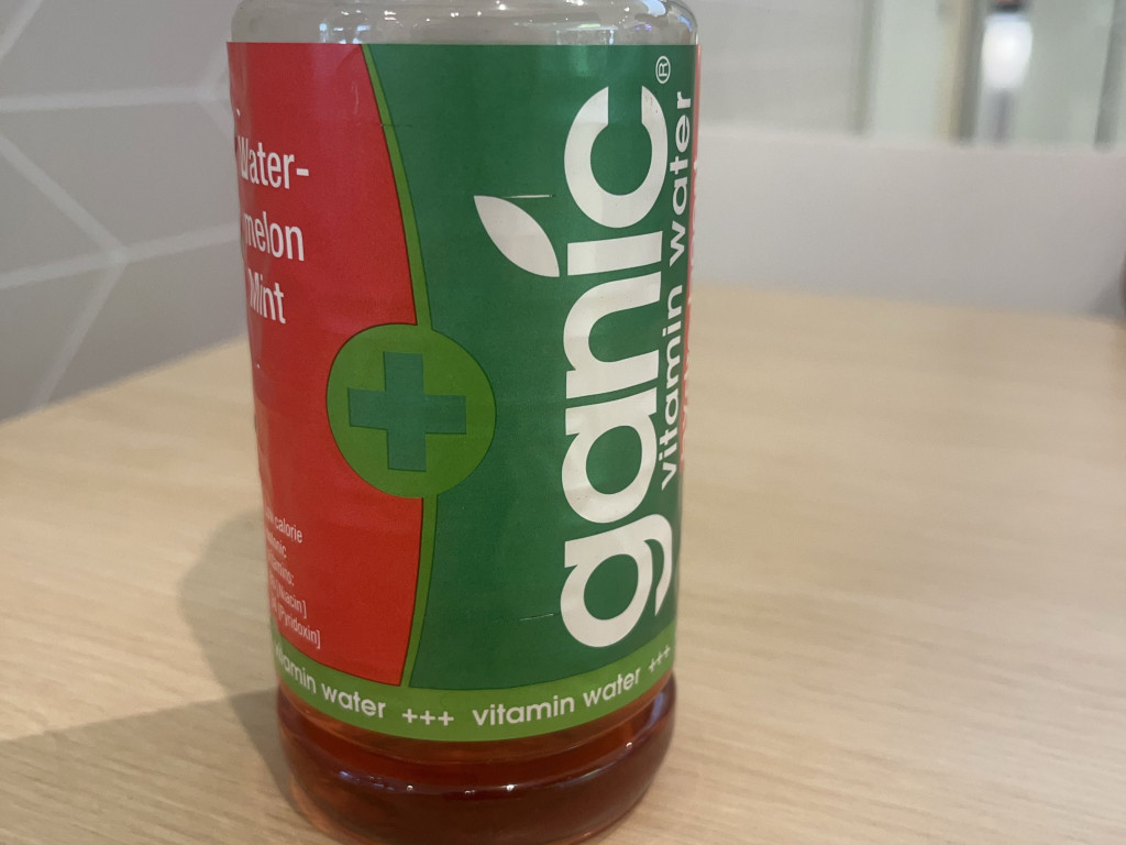 Ganic, Vitamin Water von Hellafire | Hochgeladen von: Hellafire Ganic, Vitamin Water von Hellafire | Hochgeladen von: Hellafire