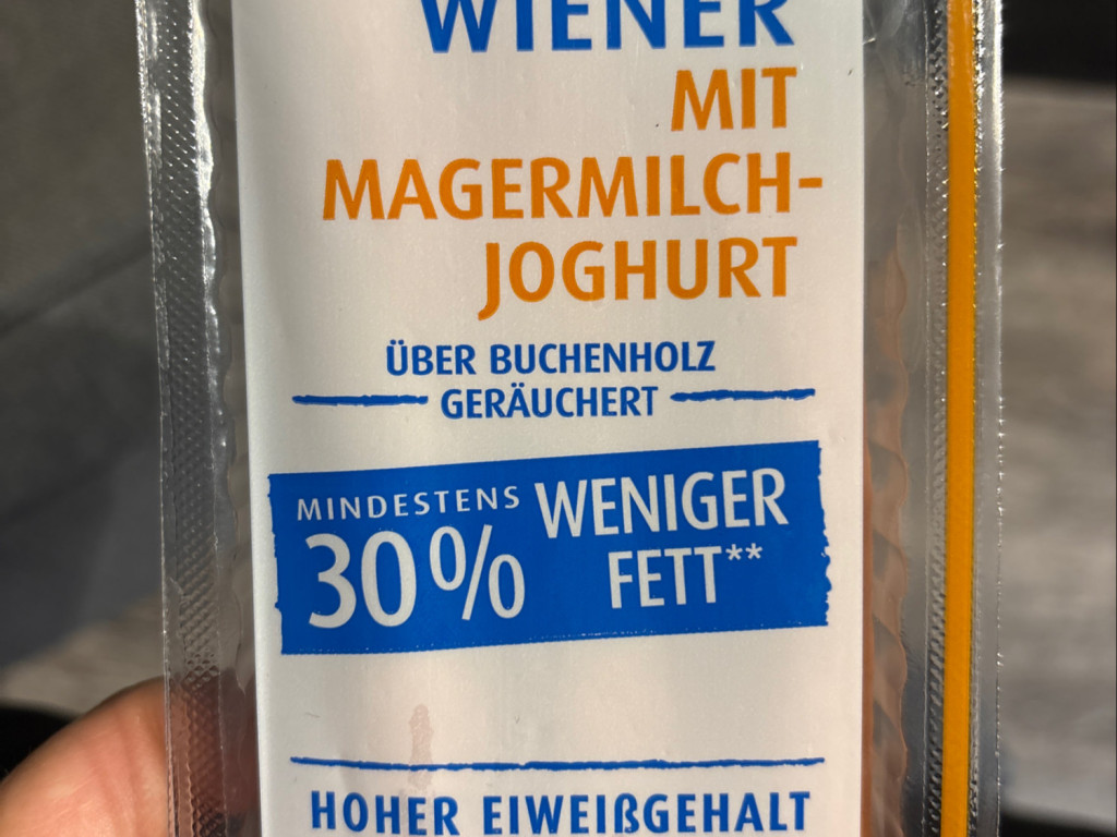 Hochgeladen von: sajuma Hochgeladen von: sajuma