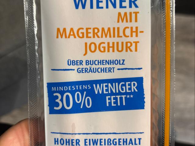 Hochgeladen von: sajuma Hochgeladen von: sajuma