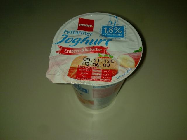 Fettarmer Joghurt 1,8 %, Erdbeer-Rhabarber | Hochgeladen von: Goofy83