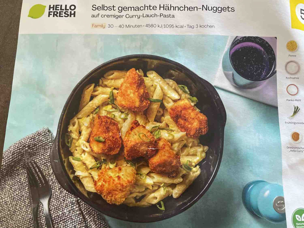 Selbstgemachte Hähnchen-Nuggets, auf cremiger Curry-Lauch-Pasta  | Hochgeladen von: chrisfddb7