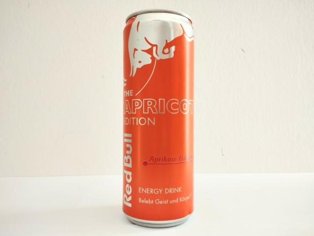 Red Bull The Apricot Edition, Aprikose-Erdbeere | Hochgeladen von: micha66/Akens-Flaschenking