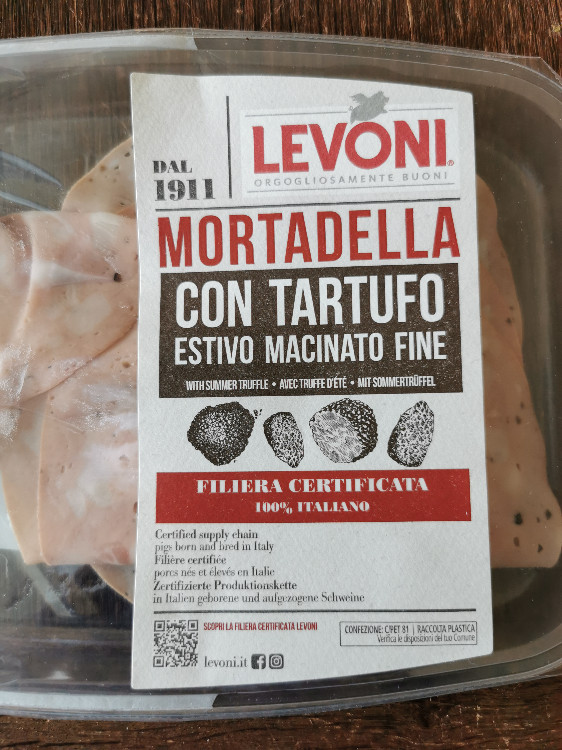 Mortadella, con tartufo estivo macinato fino von Stella Falkenbe | Hochgeladen von: Stella Falkenberg