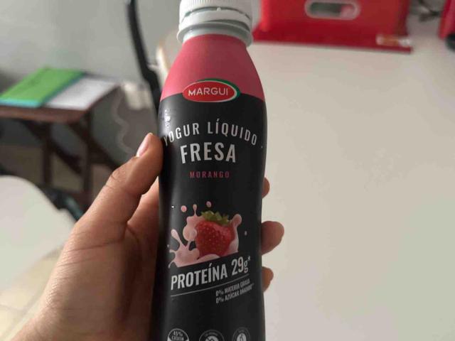 yogur liquido, fresa von mariettaxbravo | Hochgeladen von: mariettaxbravo
