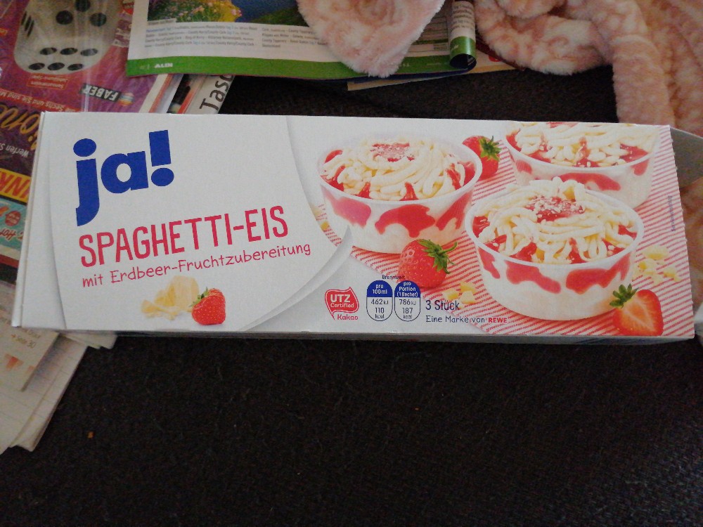 Spaghetti- Eis , Vanille mit Erdbeer- Fruchtzubereitung  von tin | Hochgeladen von: tinchen2112