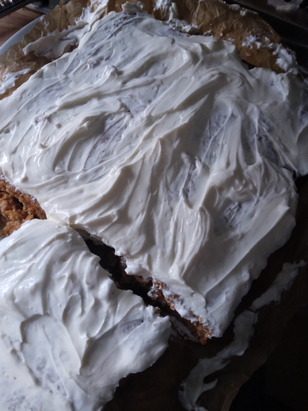 Haferflocken-Karotten-Kuchen, Josh Cortis von Heichtel | Hochgeladen von: Heichtel