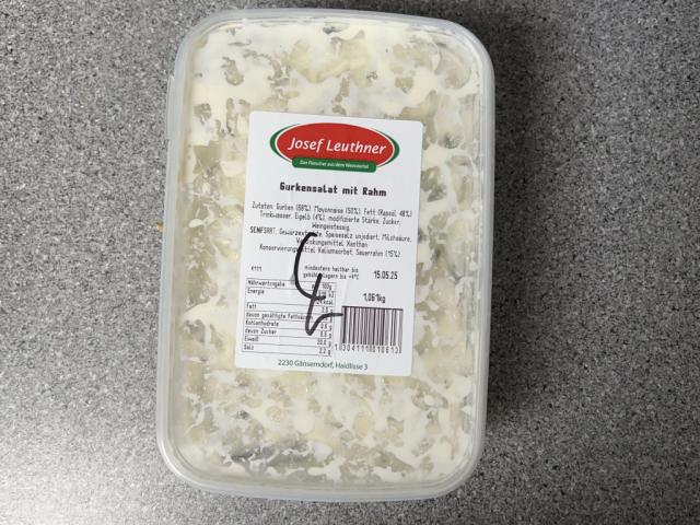 Gurkensalat mit Rahm von Tippi99 | Hochgeladen von: Tippi99 Gurkensalat mit Rahm von Tippi99 | Hochgeladen von: Tippi99