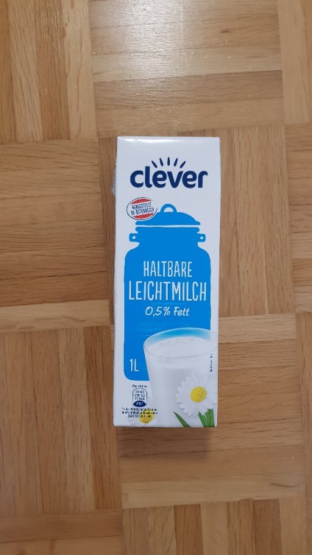 Haltbare leichtmilch , 0,5% Fett  von michaelhambrusc524 | Hochgeladen von: michaelhambrusc524