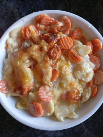 kartoffel-mohren-gratin by Indiana 55 | Uploaded by: Indiana 55