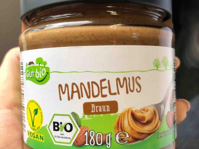 Mandelmus, braun by Hannedo | Uploaded by: Hannedo