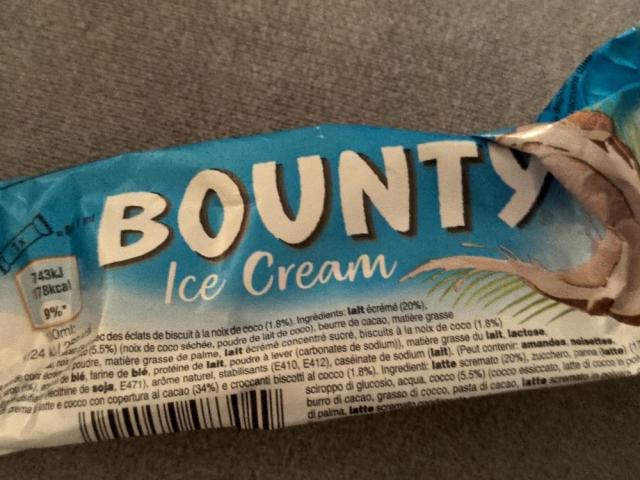 Bounty Ice Cream by SirWackelDackel | Uploaded by: SirWackelDackel