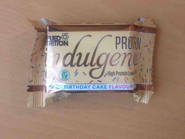 Indulgence Bar Birthday Cake Flavour von Eva Schokolade | Hochgeladen von: Eva Schokolade