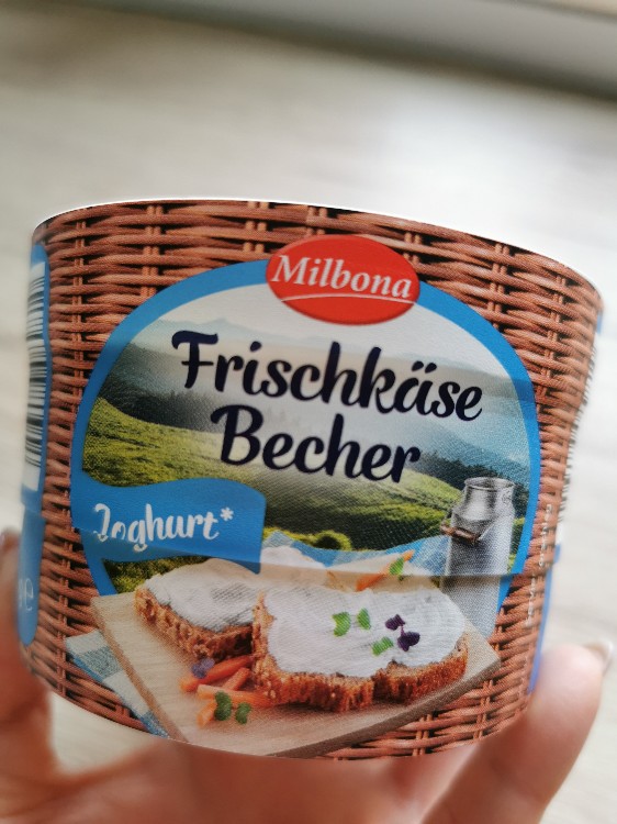 Frischkäse Becher, Joghurt von Valentina22412 | Hochgeladen von: Valentina22412