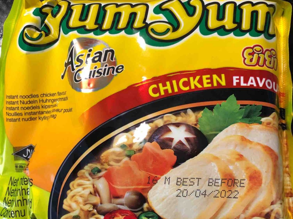 Yum Yum Asia Nudeln, chicken flavour by Gluexxstern | Hochgeladen von: Gluexxstern