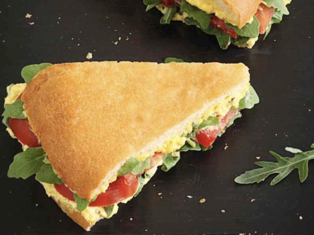 Der Mann Eck mit Ei und Rucola von aalexandraa | Hochgeladen von: aalexandraa Der Mann Eck mit Ei und Rucola von aalexandraa | Hochgeladen von: aalexandraa