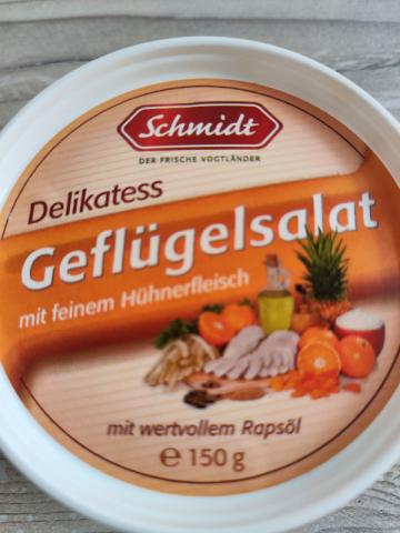 Geflügelsalat, mit feinem Hühnerfleisch von Bluepixxel | Hochgeladen von: Bluepixxel