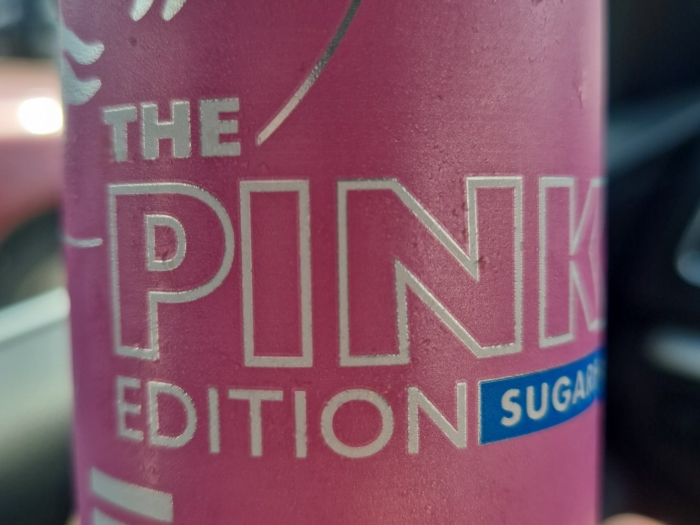 Red Bull, pink edition von Madlen989 | Hochgeladen von: Madlen989 Red Bull, pink edition von Madlen989 | Hochgeladen von: Madlen989