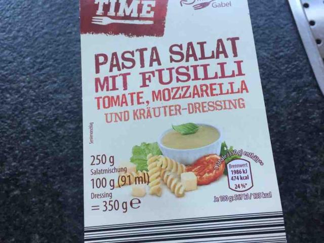 Pasta Salat mit Fusilli Tomate, Mozzarella und Kräuter Dressing  | Hochgeladen von: Christa1712