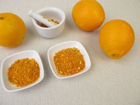 Orangenschale, gerieben, gezuckert | Hochgeladen von: swainn