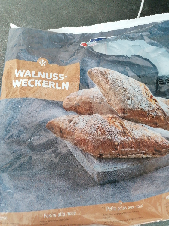 Walnuss Weckerl von Wsfxx | Hochgeladen von: Wsfxx