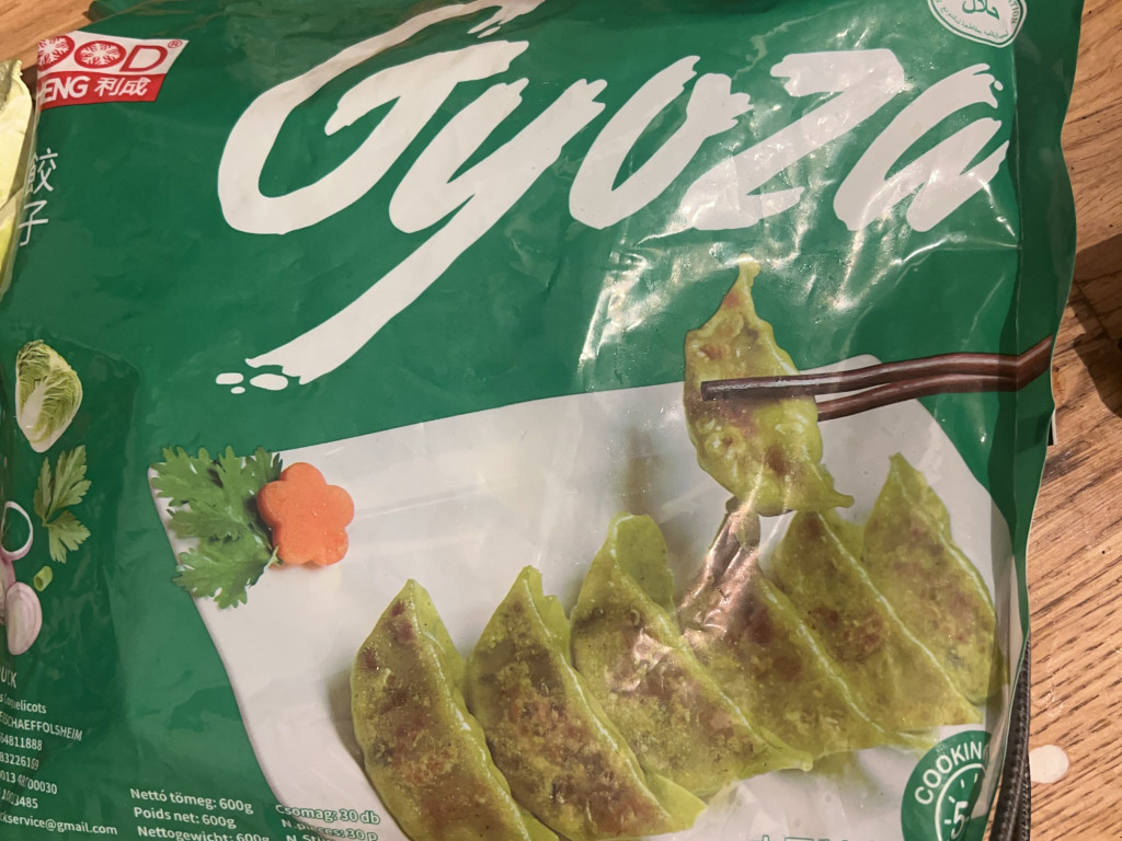 Hochgeladen von: Knickus