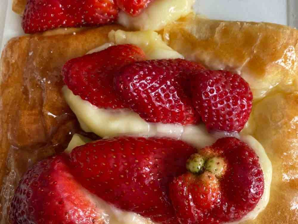 Erdbeerplunder mit Vanillecreme von tigerblume | Hochgeladen von: tigerblume