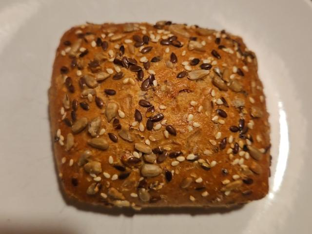 Hochgeladen von: moniundsten749