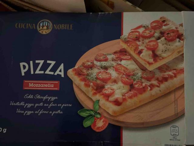 Pizza Mozzarella by Miichan | Uploaded by: Miichan