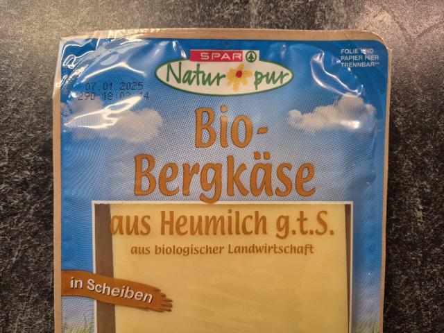 Bio-Bergkäse aus Heumilch g.t.S. by Gennadiy | Hochgeladen von: Gennadiy