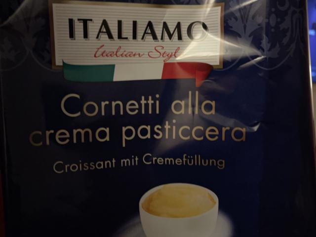 Cornetti alla crema pasticcera, Croissant mit Cremefüllung by tr | Hochgeladen von: traiantoma Cornetti alla crema pasticcera, Croissant mit Cremefüllung by tr | Hochgeladen von: traiantoma